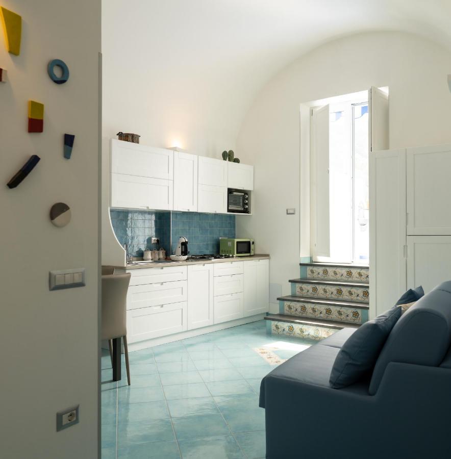 Grecale - Amazing Apartment With Patio And Sea View Майори Екстериор снимка