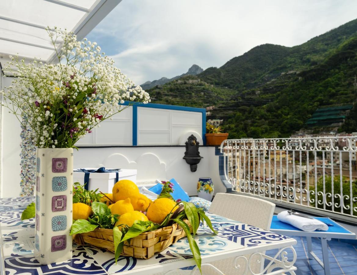 Grecale - Amazing Apartment With Patio And Sea View Майори Екстериор снимка