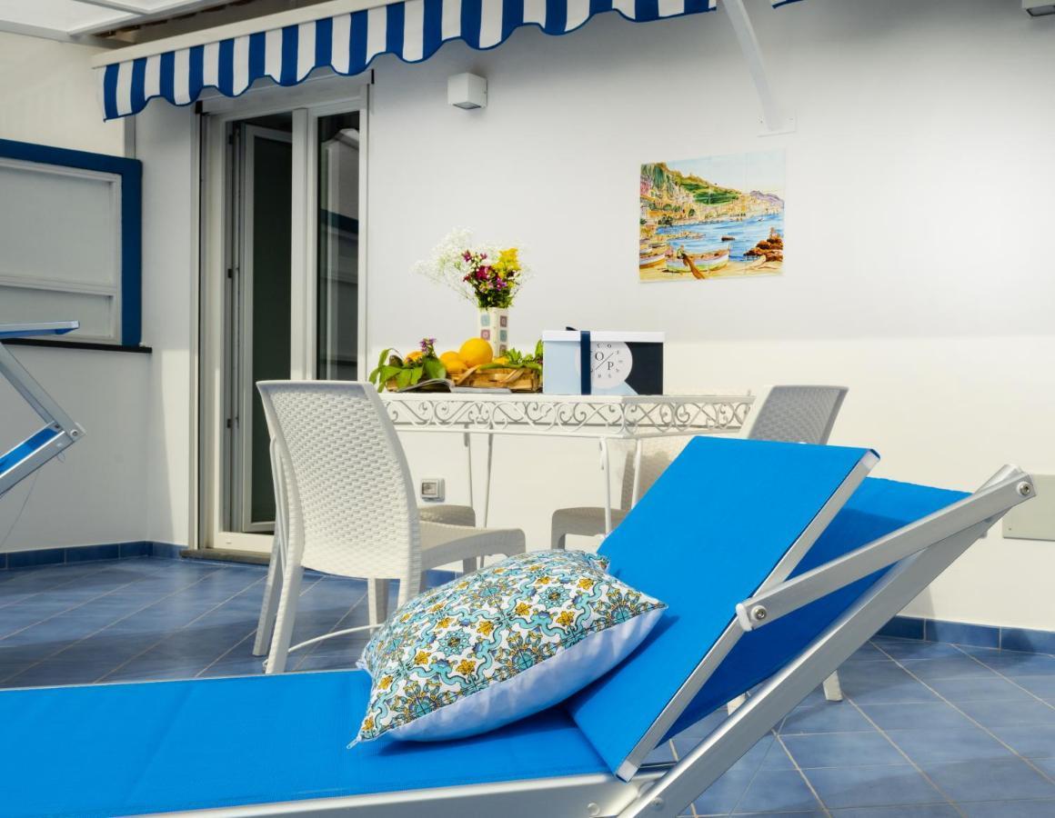 Grecale - Amazing Apartment With Patio And Sea View Майори Екстериор снимка