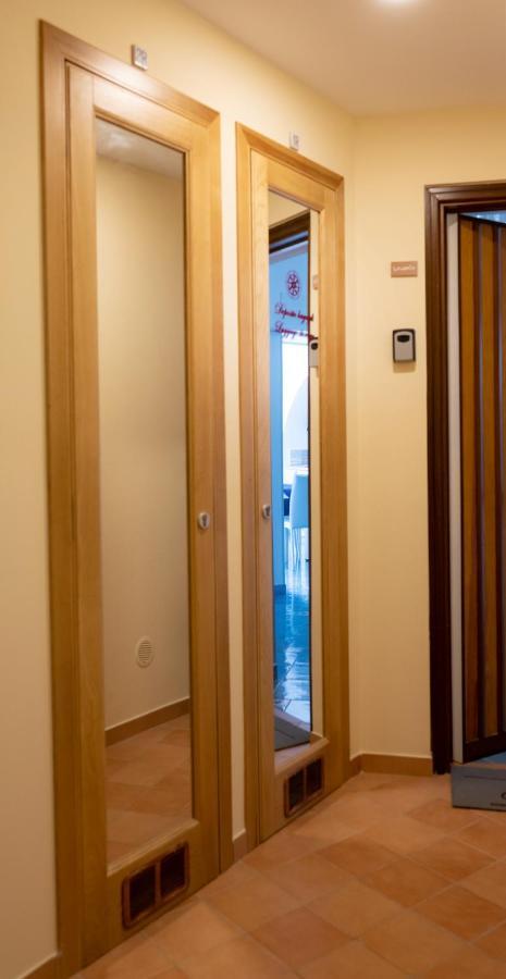 Grecale - Amazing Apartment With Patio And Sea View Майори Екстериор снимка